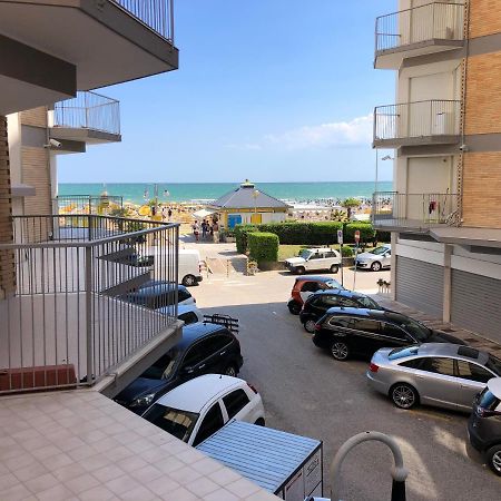 Residence Centro Commerciale - Walterigato Apartments Solo Per Famiglie Lido di Jesolo Eksteriør bilde
