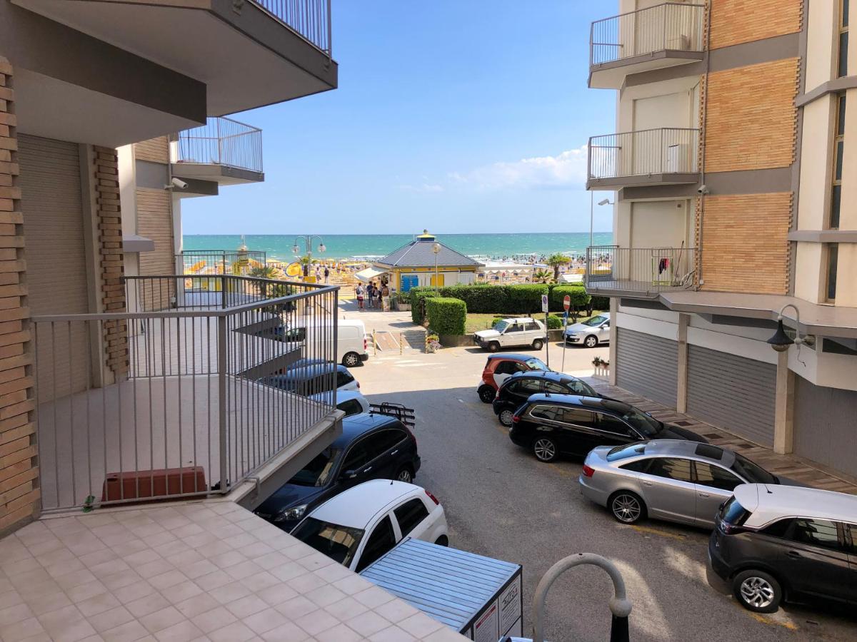 Residence Centro Commerciale - Walterigato Apartments Solo Per Famiglie Lido di Jesolo Eksteriør bilde