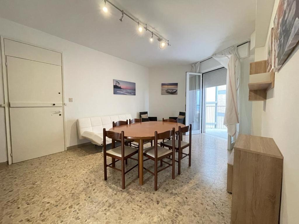Residence Centro Commerciale - Walterigato Apartments Solo Per Famiglie Lido di Jesolo Eksteriør bilde