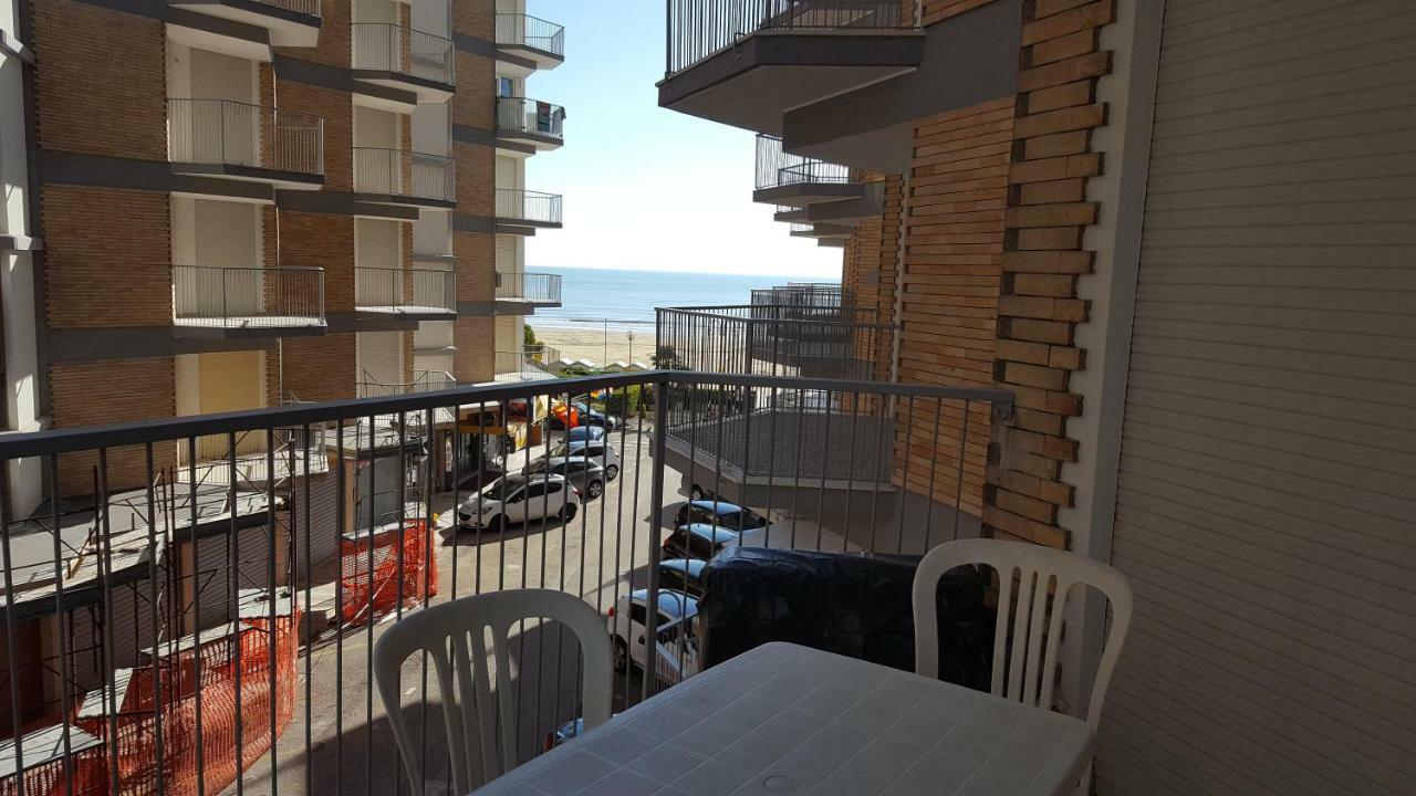 Residence Centro Commerciale - Walterigato Apartments Solo Per Famiglie Lido di Jesolo Eksteriør bilde