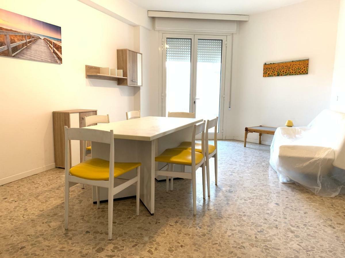 Residence Centro Commerciale - Walterigato Apartments Solo Per Famiglie Lido di Jesolo Eksteriør bilde