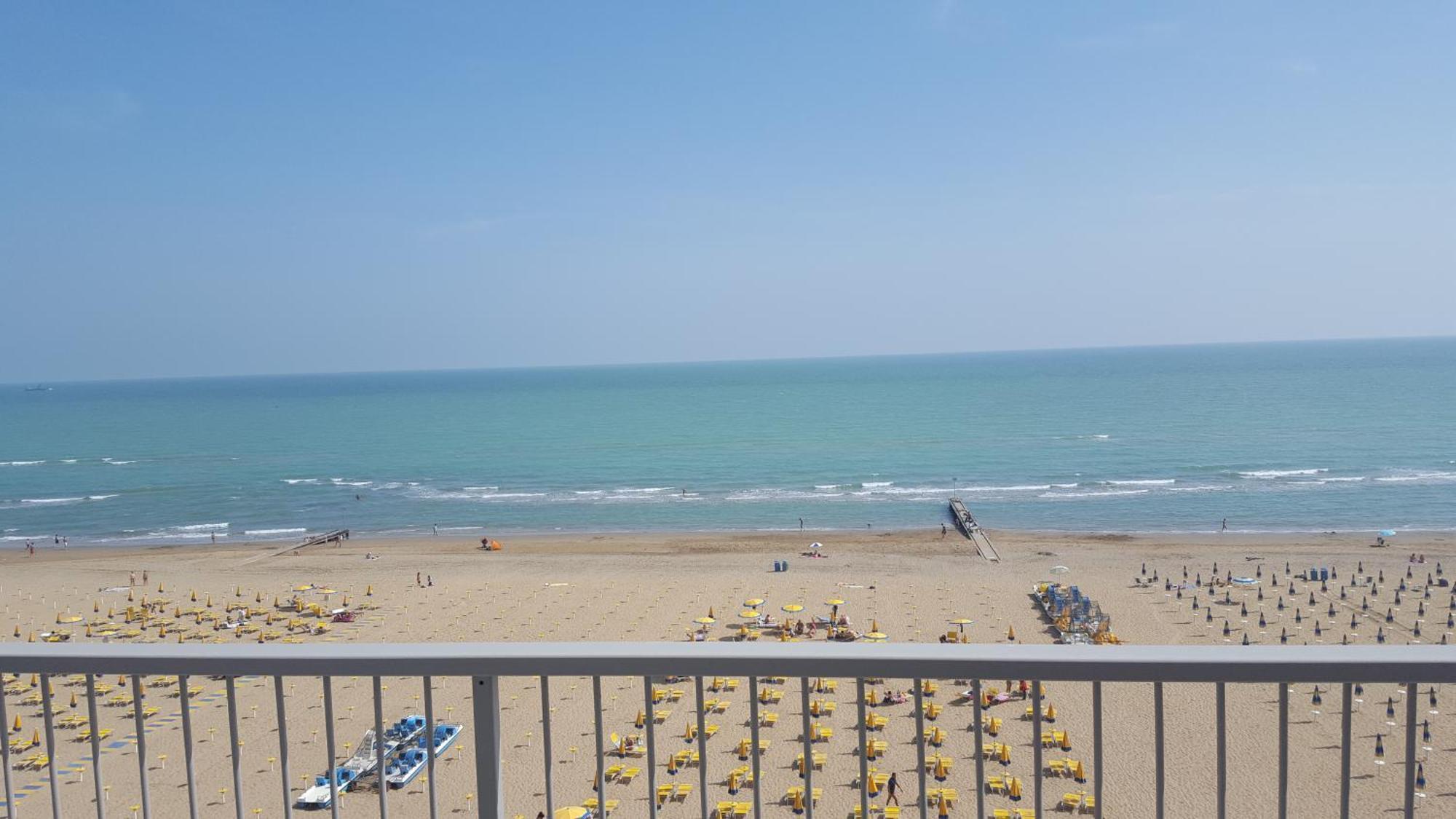 Residence Centro Commerciale - Walterigato Apartments Solo Per Famiglie Lido di Jesolo Eksteriør bilde